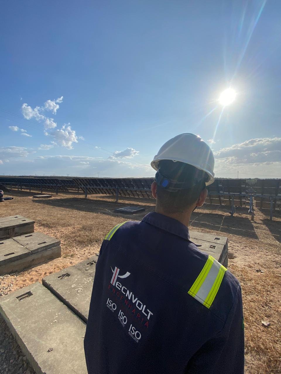 Solar plant commissioning fieldwork by Tecnvolt - PV plant electrical verification