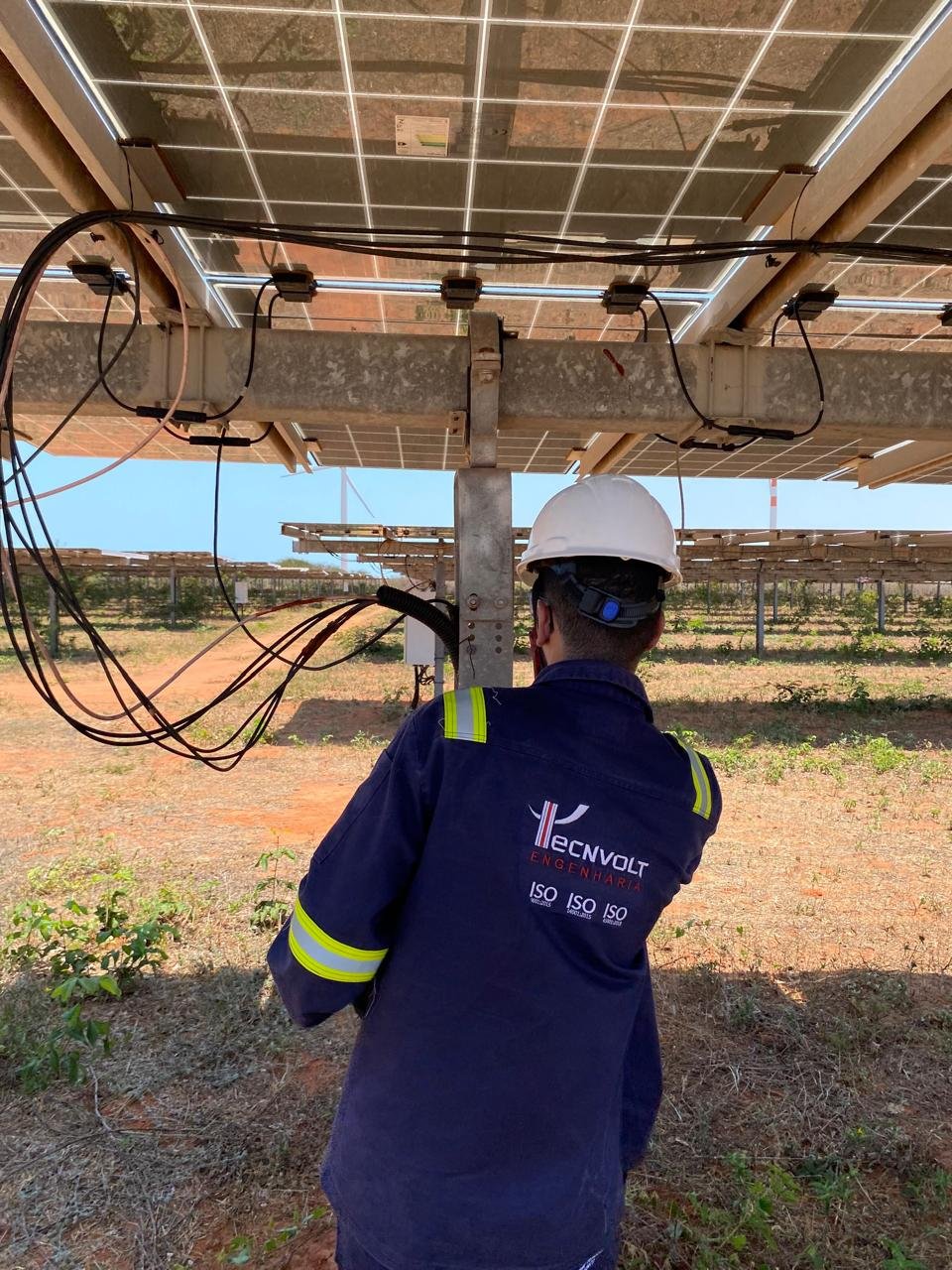 Substation commissioning fieldwork - medium voltage switchgear acceptance testing by Tecnvolt crew